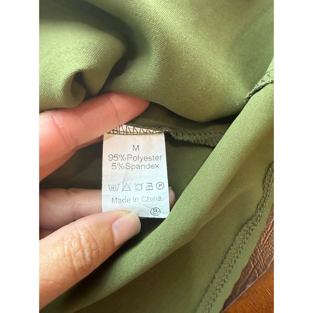 Olive Green V-Neck Button Front Roll Tab Sleeve Blouse Womens Medium - Picture 3 of 3